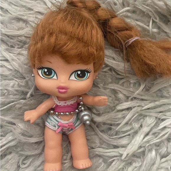 bratz babiez doll - Picture 1 of 1